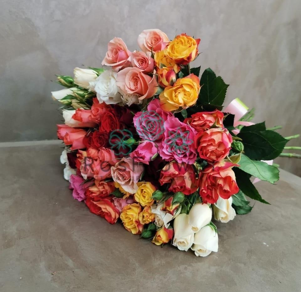 Букет цветов из: Розы в Марков Лес