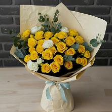 Букет цветов из:  Розы в Марков Лес