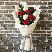 Букет цветов из:  Розы в Марков Лес