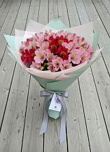 Букет цветов из:  Альстромерии в Марков Лес