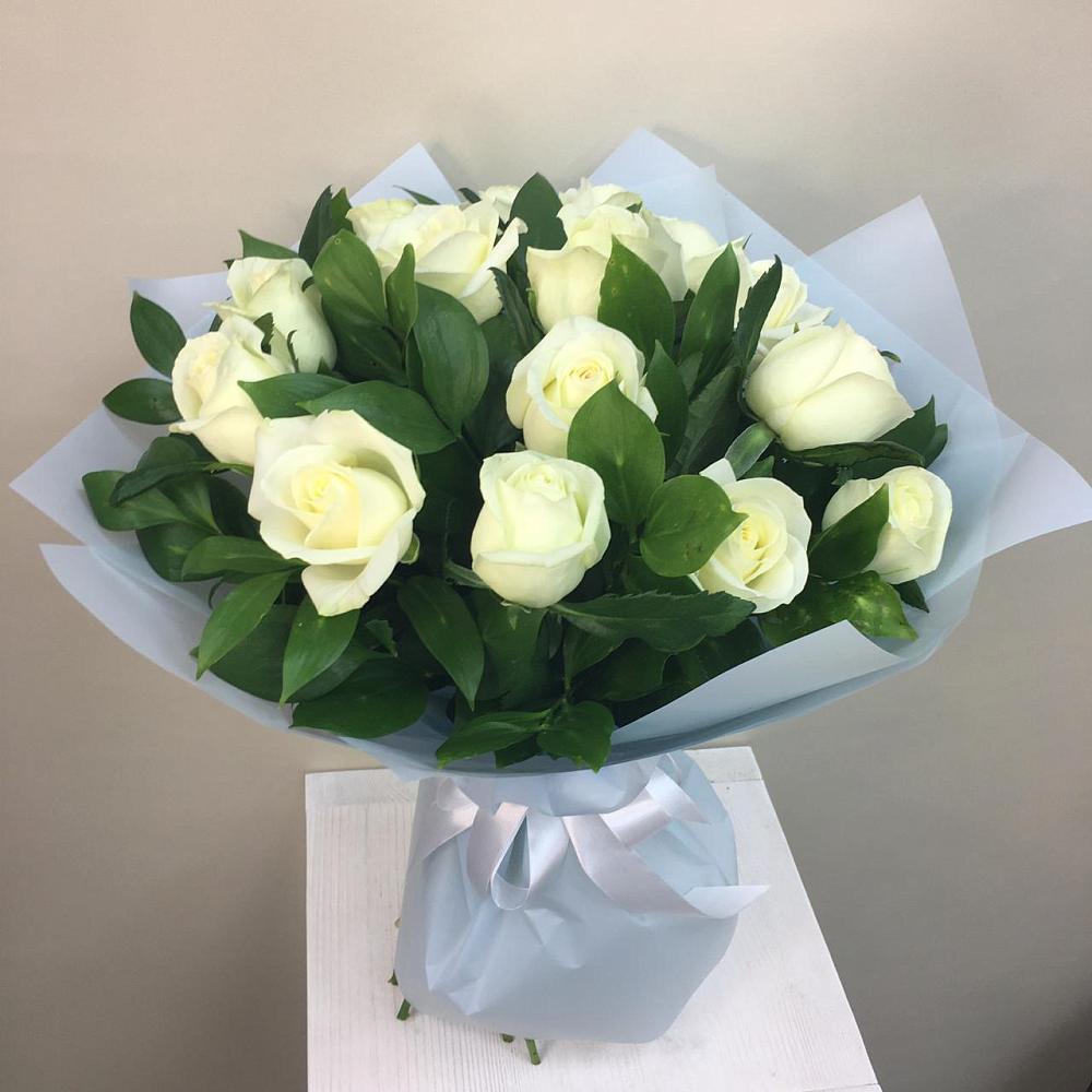 Букет 15 Белых роз Проуд в Марков Лес