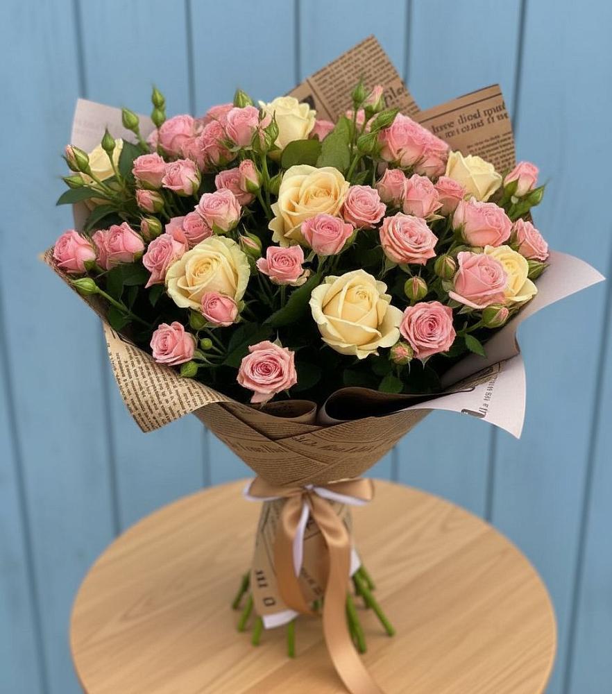 Букет цветов из: Розы в Марков Лес