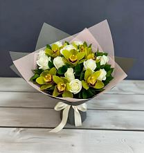 Букет цветов из:  Орхидеи и Розы в Марков Лес