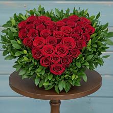 Цветочная композиция из Розы в виде сердца #REPLACE_PRED# Марков Лес