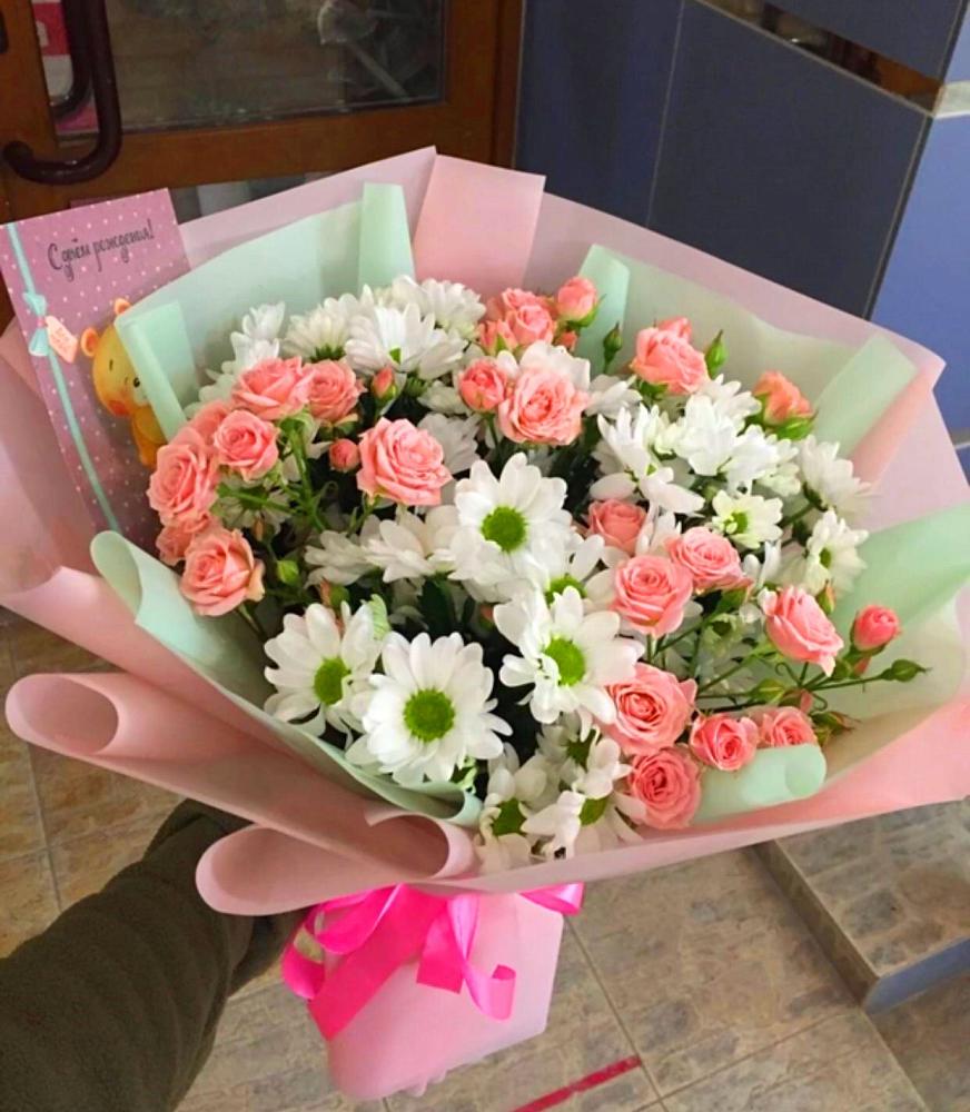 Букет цветов из: Розы и Хризантемы в Марков Лес