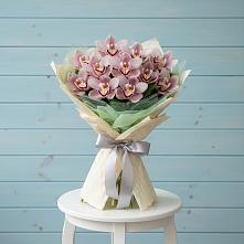 Букет цветов из:  Орхидеи и Розы #REPLACE_PRED# Марков Лес