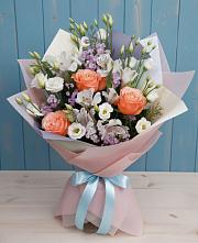 Букет цветов из:  Лизиантусы, Розы, Альстромерии и Гипсофила в Марков Лес