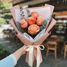 Букет цветов из:  Розы в Марков Лес