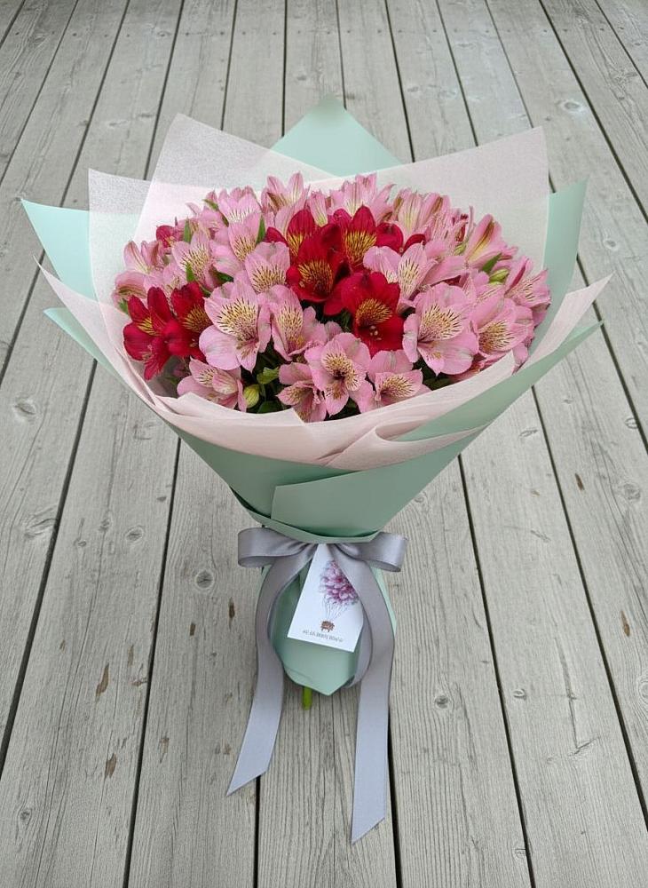 Букет цветов из: Альстромерии в Марков Лес