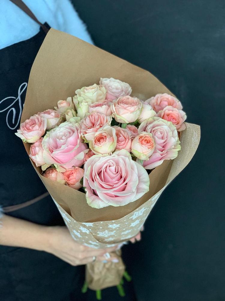 Букет цветов из: Хризантемы и Розы в Марков Лес