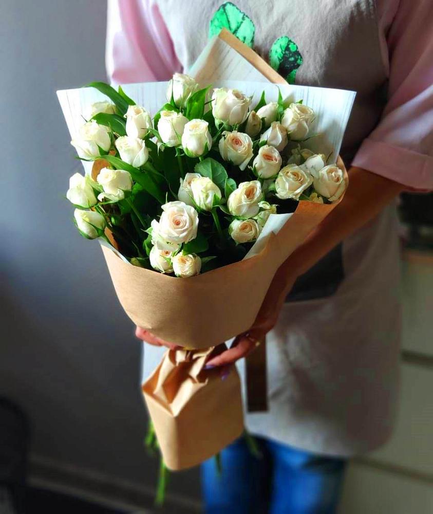 Букет цветов из: Розы в Марков Лес