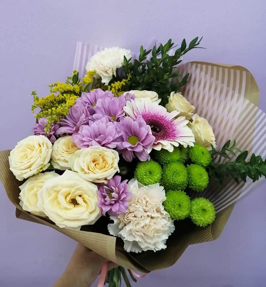 Букет цветов из: Хризантемы, Розы, Гвоздики и Герберы в Марков Лес