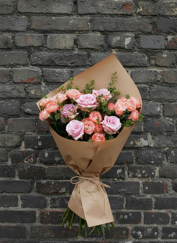 Букет цветов из: Розы в Марков Лес