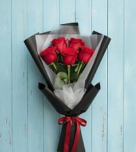 Букет цветов из:  Розы в Марков Лес