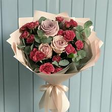 Букет цветов из:  Гвоздики и Розы в Марков Лес