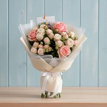 Букет цветов из:  Розы в Марков Лес